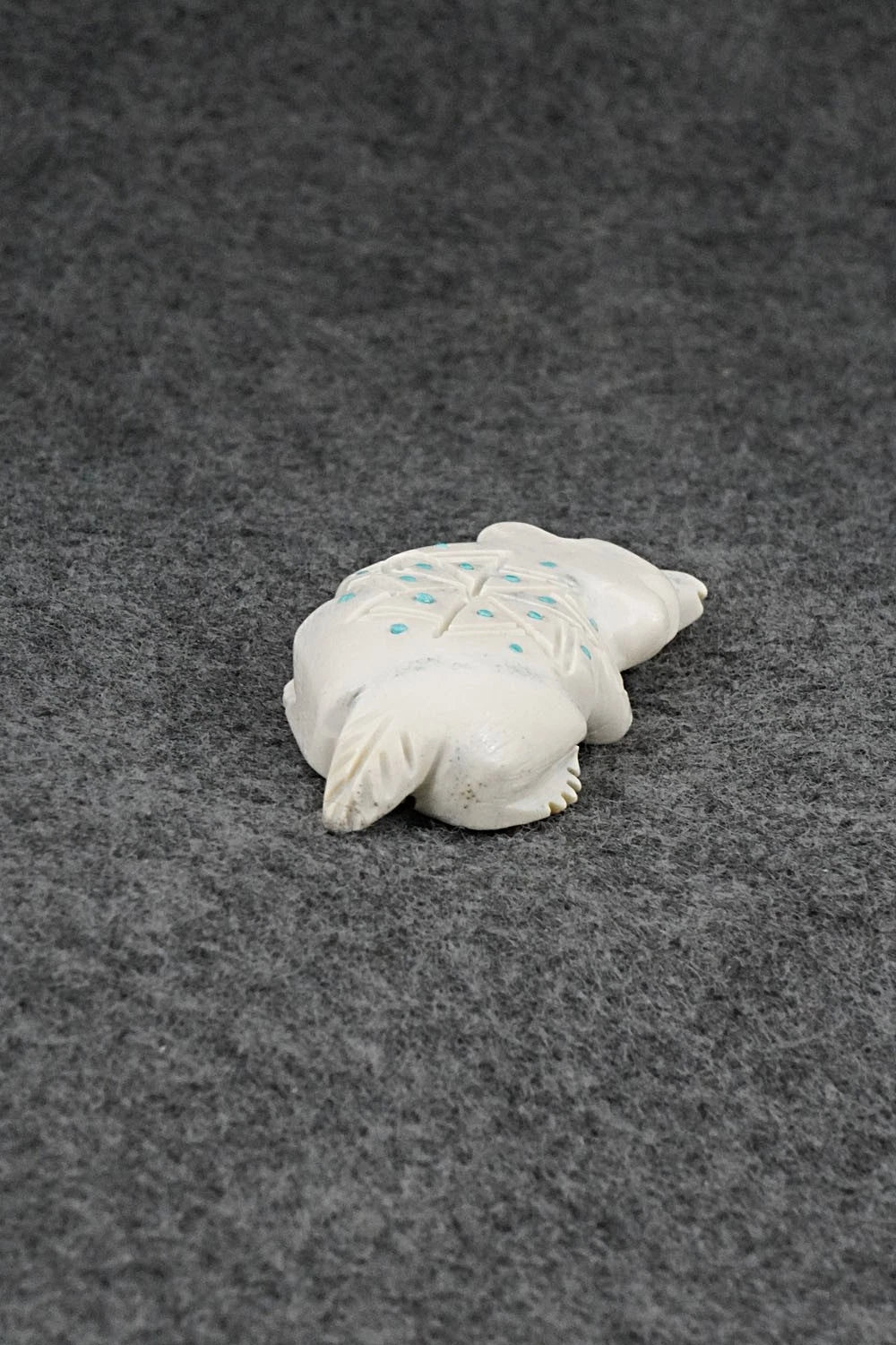 Badger Zuni Fetish Carving - Adrian Cachini