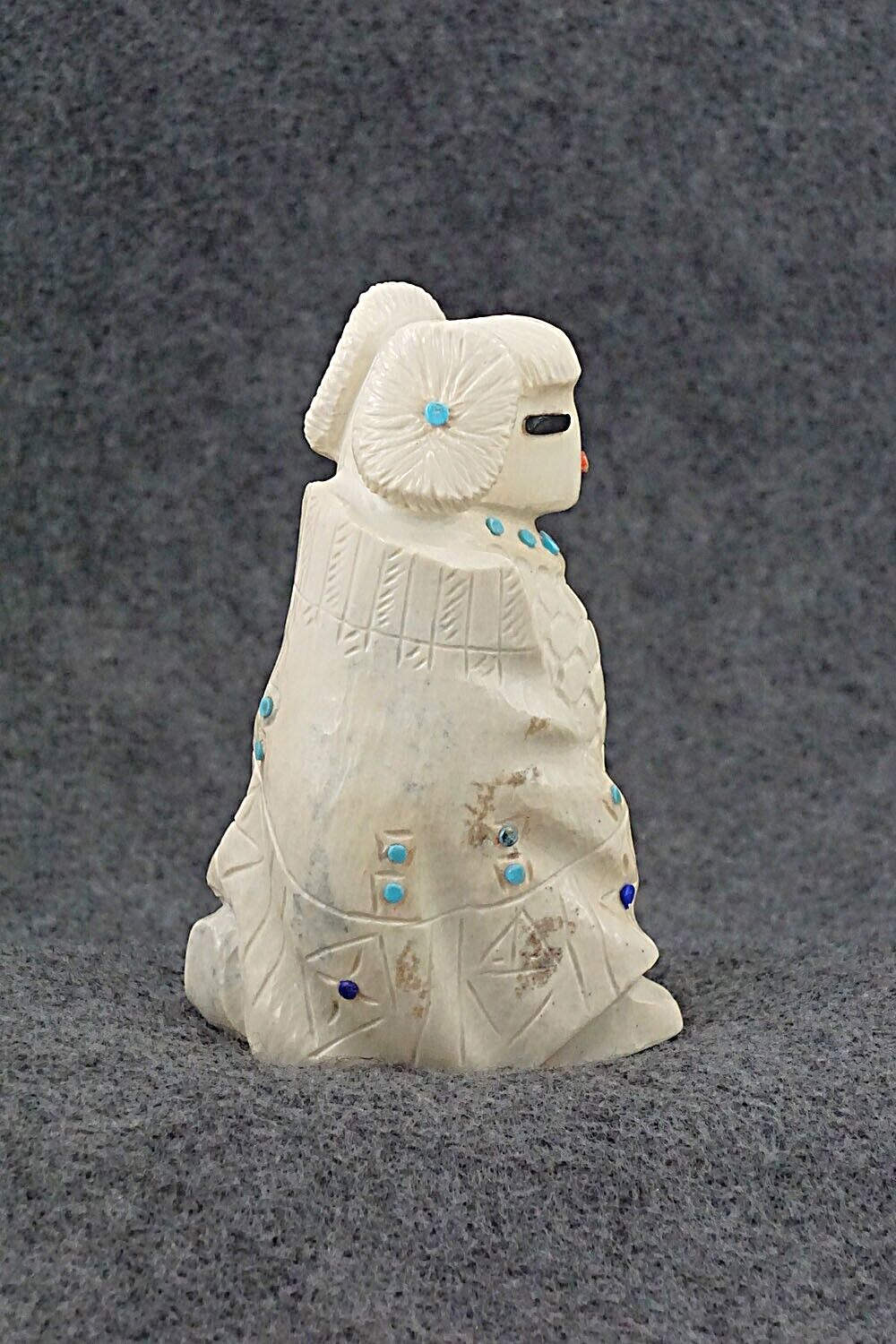 Corn Maiden Zuni Fetish Carving - Derrick Kaamasee
