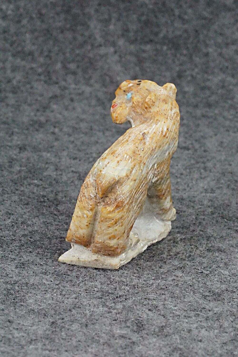 Bear with Fish Zuni Fetish Carving - Derrick Kaamasee