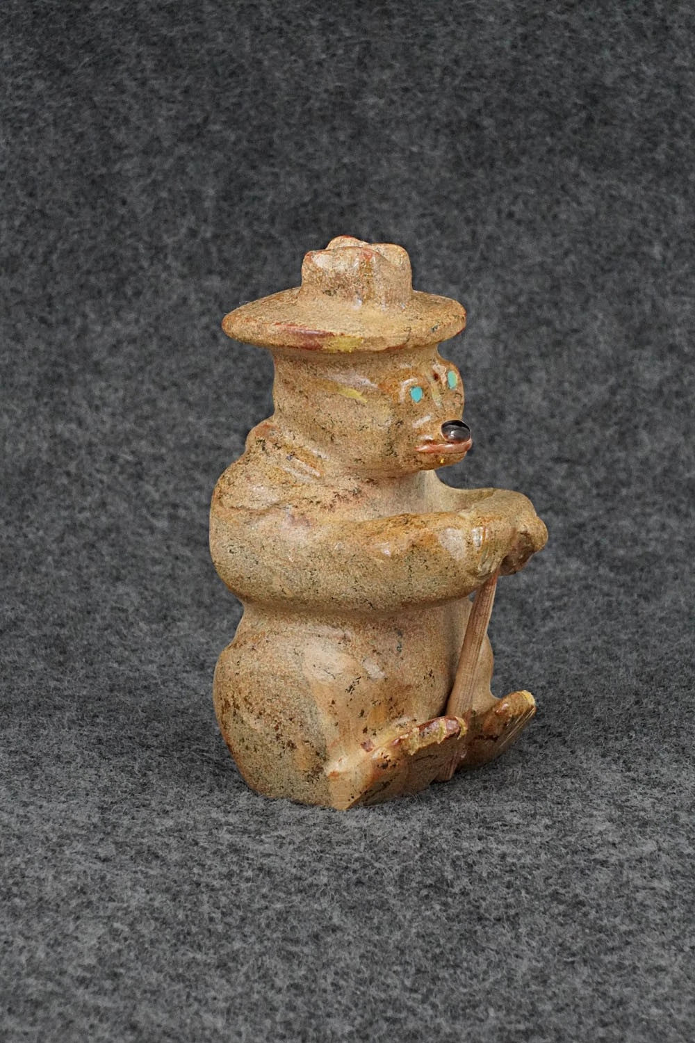 Bear Zuni Fetish Carving - Freddie Leekya