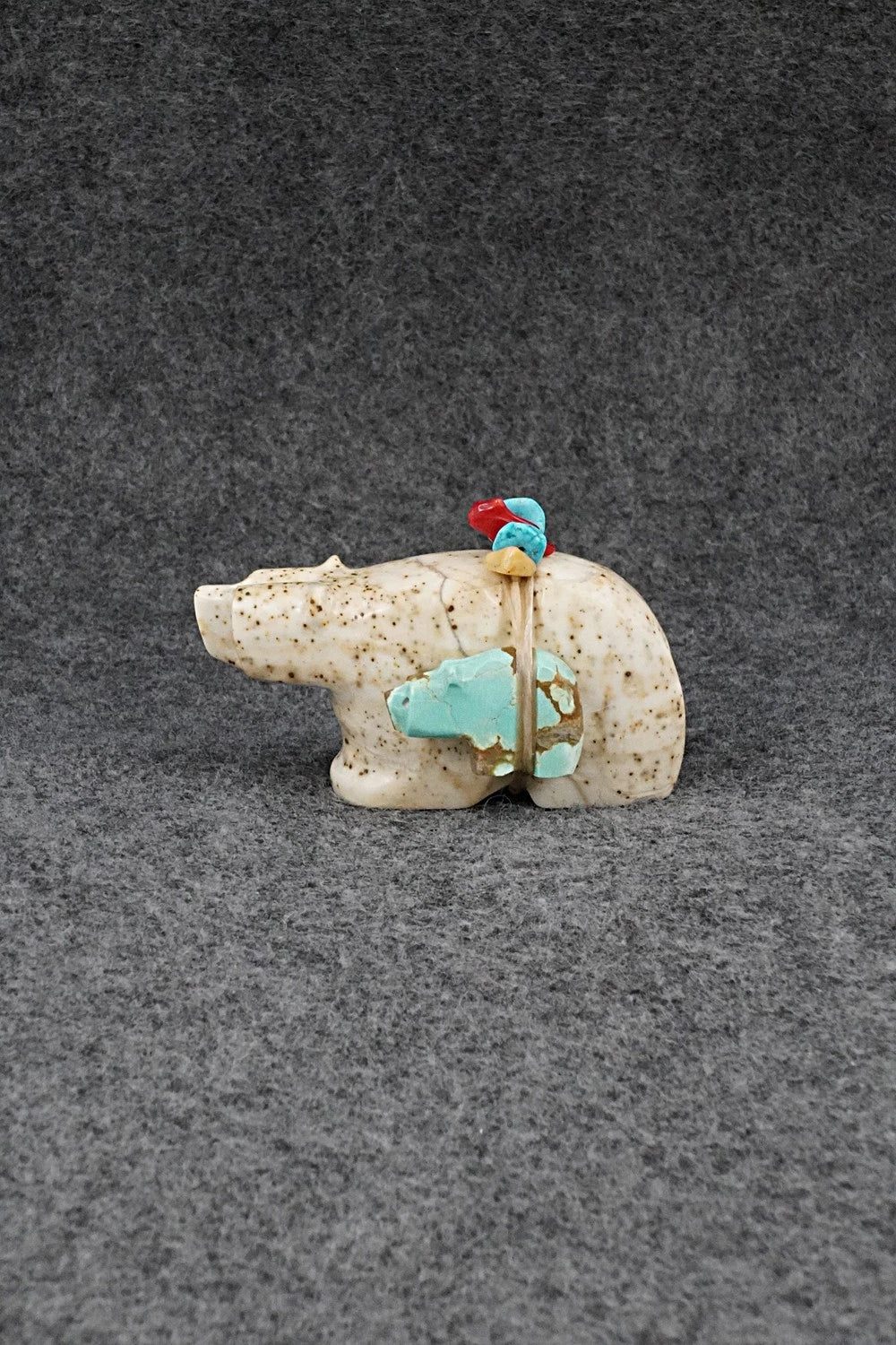 Bear Zuni Fetish Carving - Farlan & Paulette Quam