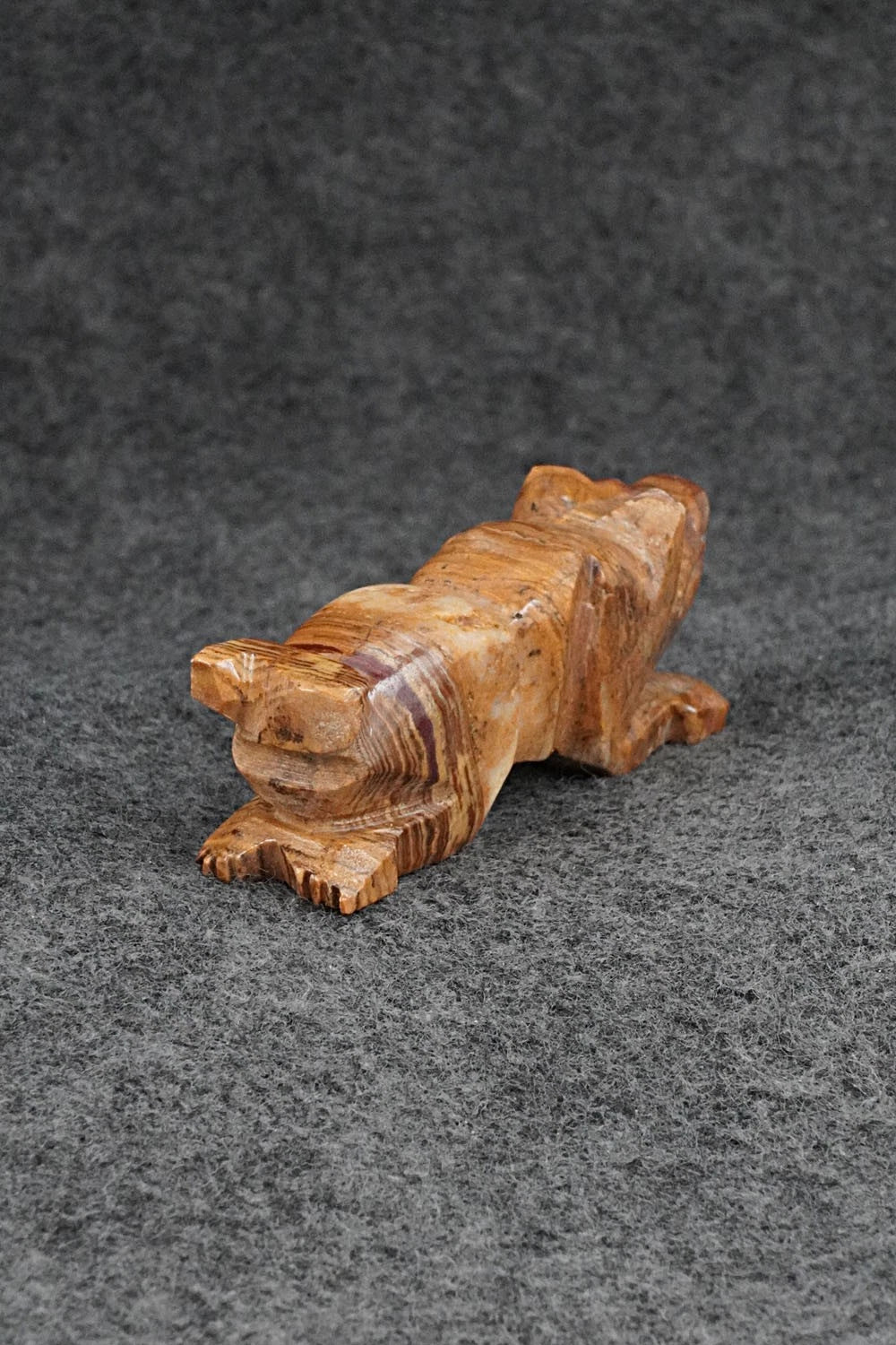 Mountain Lion Zuni Fetish Carving - Tony Mackel