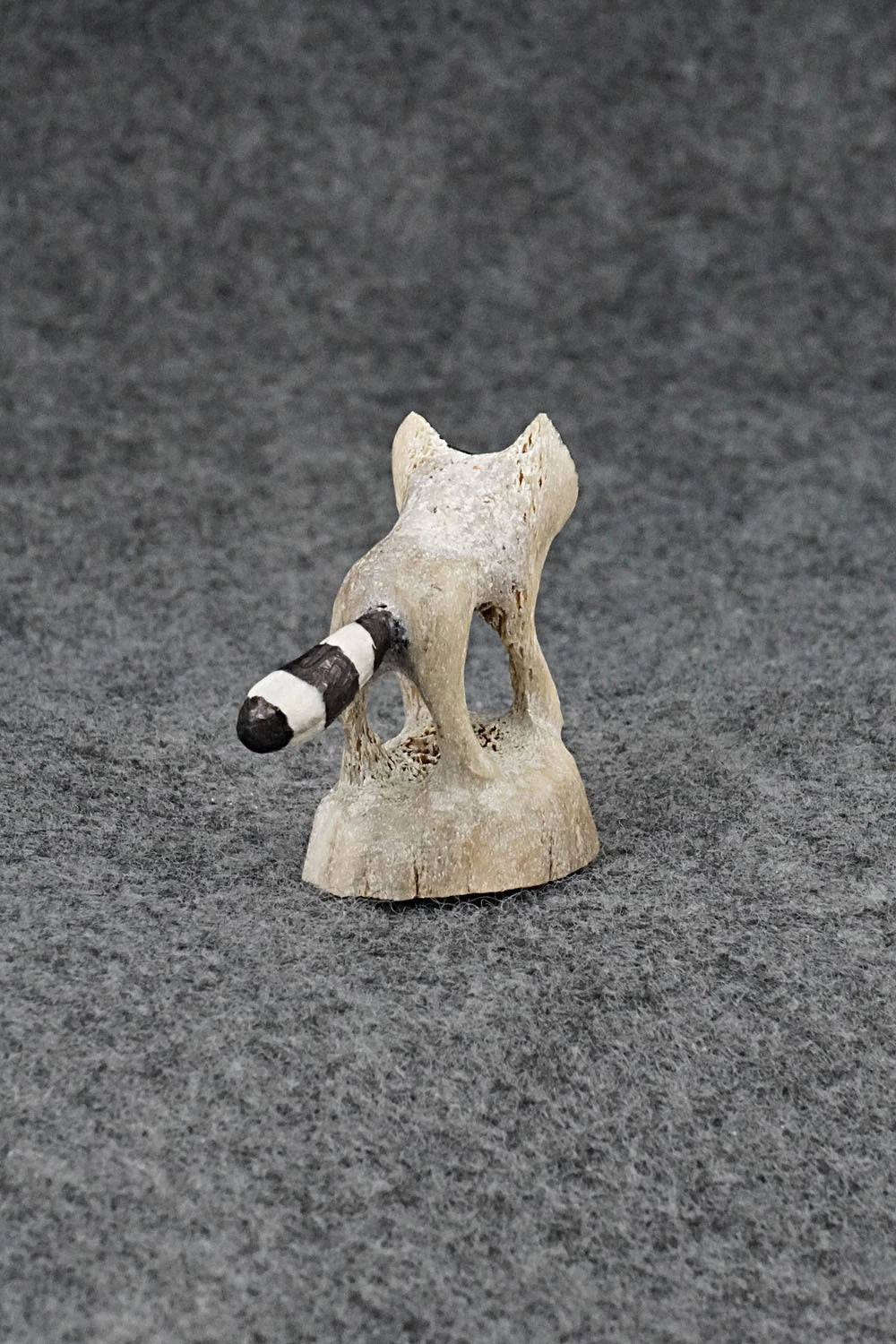 Raccoon Zuni Fetish Carving - Ruben Najera