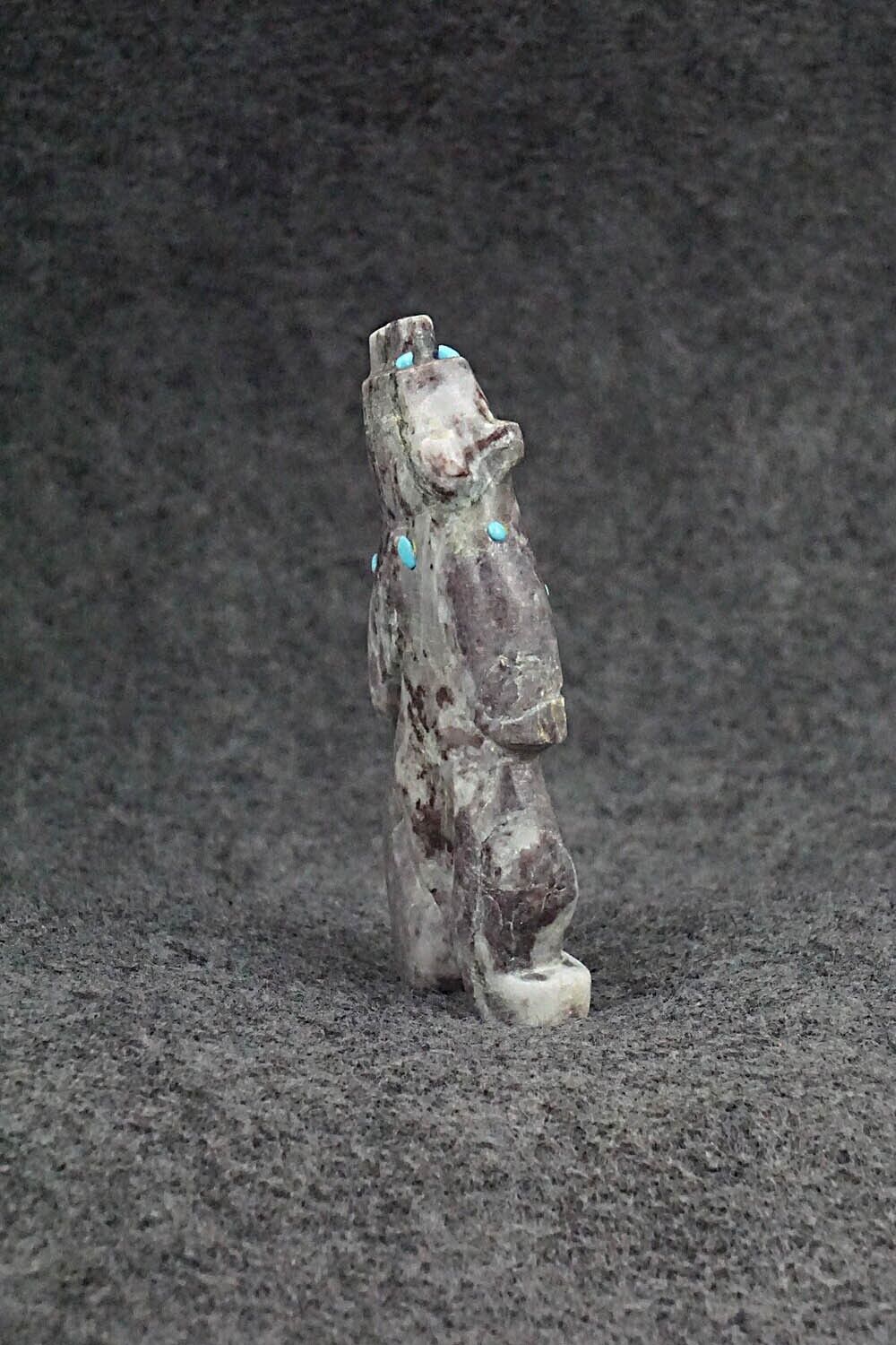 Bear Zuni Fetish Carving - Danette Laate