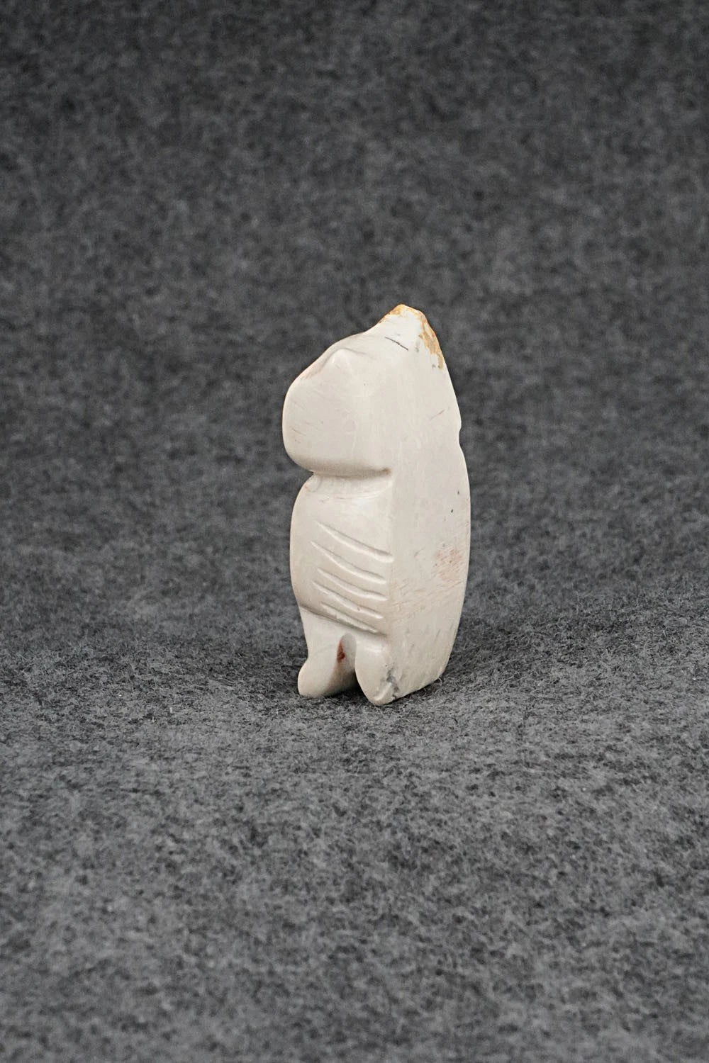 Owl Zuni Fetish Carving - Justin Red Elk