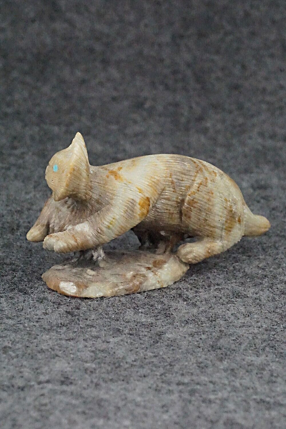 Bobcats Zuni Fetish Carving - Colin Weeka