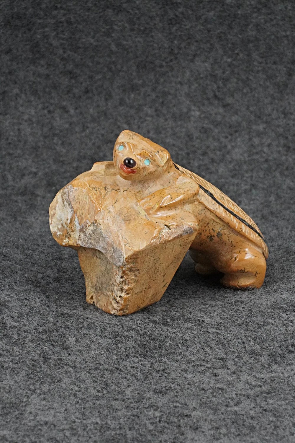 Badger Zuni Fetish Carving - Freddie Leekya