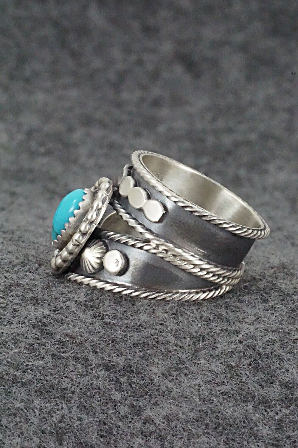 Turquoise & Sterling Silver Ring - Tom Lewis - Size 9