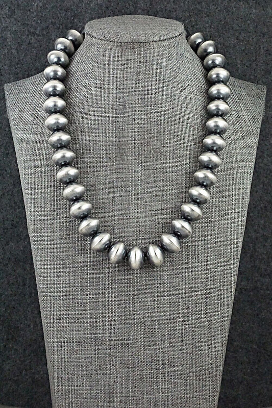 Sterling Silver Navajo Pearl Necklace 19" - Tonisha Haley
