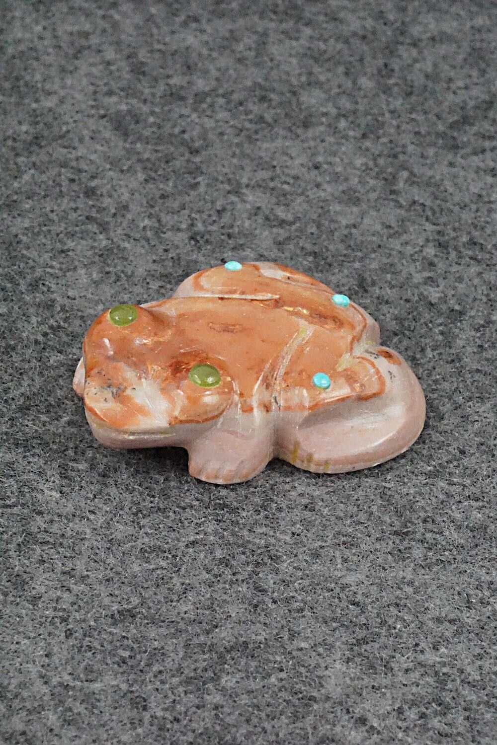 Frog Zuni Fetish Carving - Tyrone Poncho
