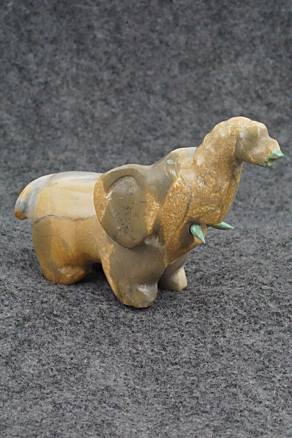 Elephant Zuni Fetish Carving - Enrike Leekya
