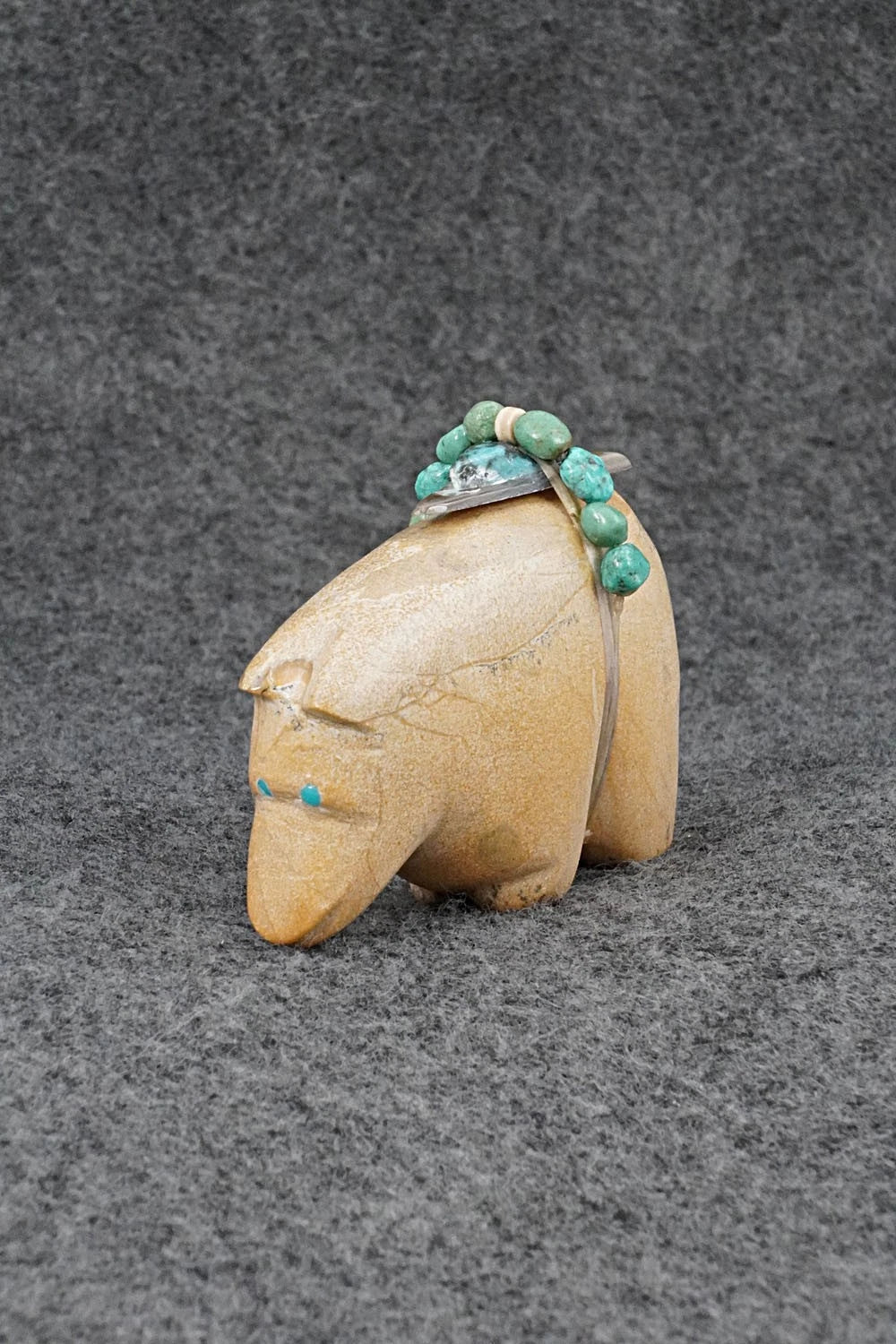 Bear Zuni Fetish Carving - Delvin Leekya