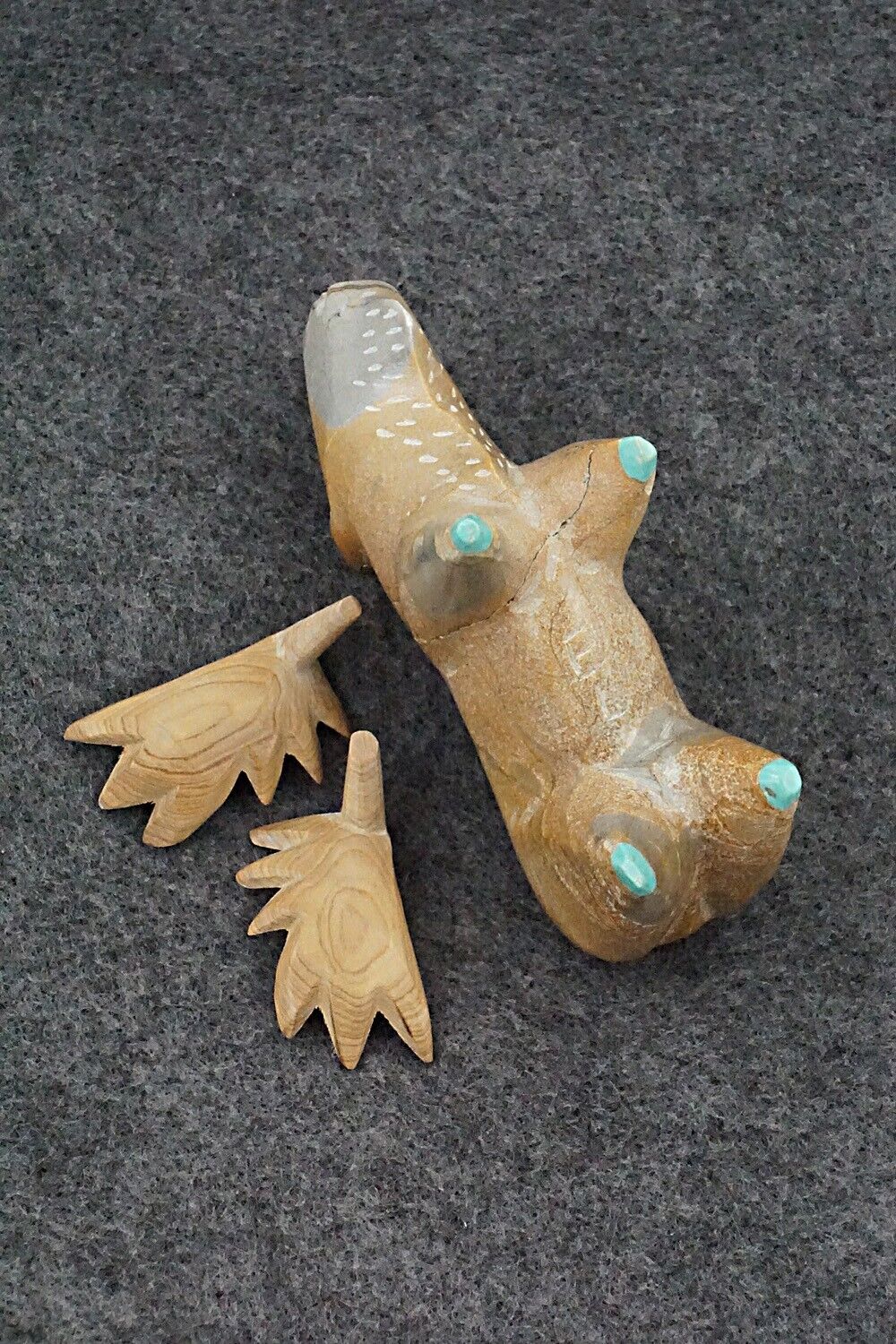 Moose Zuni Fetish Carving - Enrike Leekya