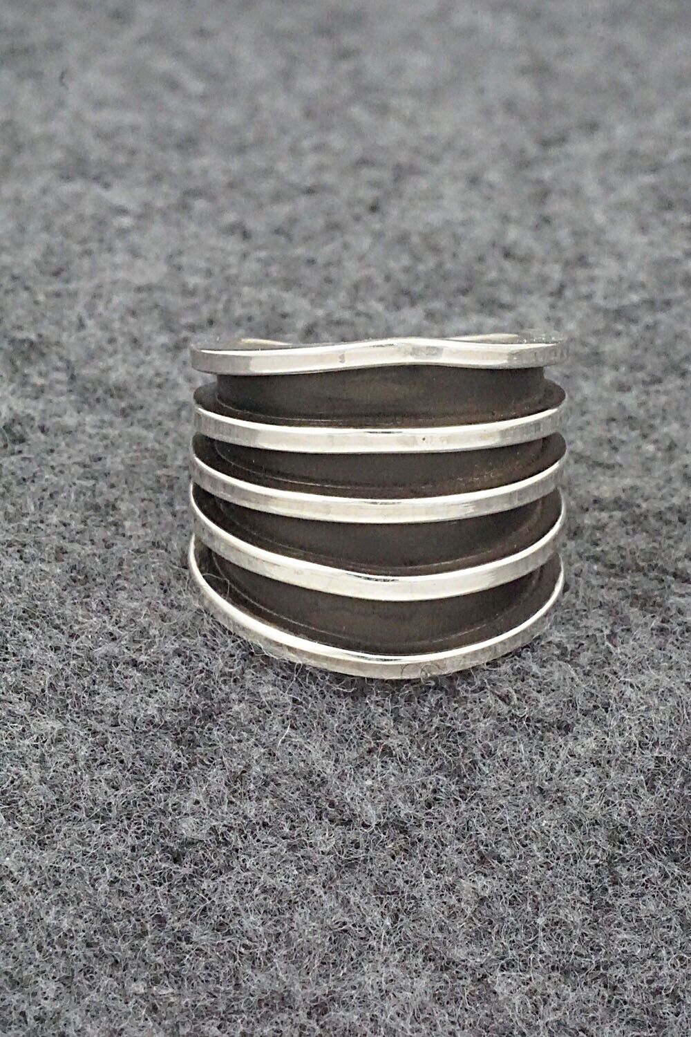 Sterling Silver Ring - Tom Hawk - Size 8