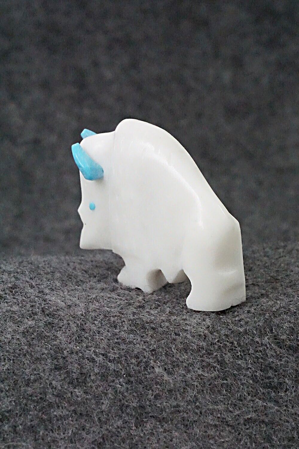 Buffalo Zuni Fetish Carving - Todd Etsate