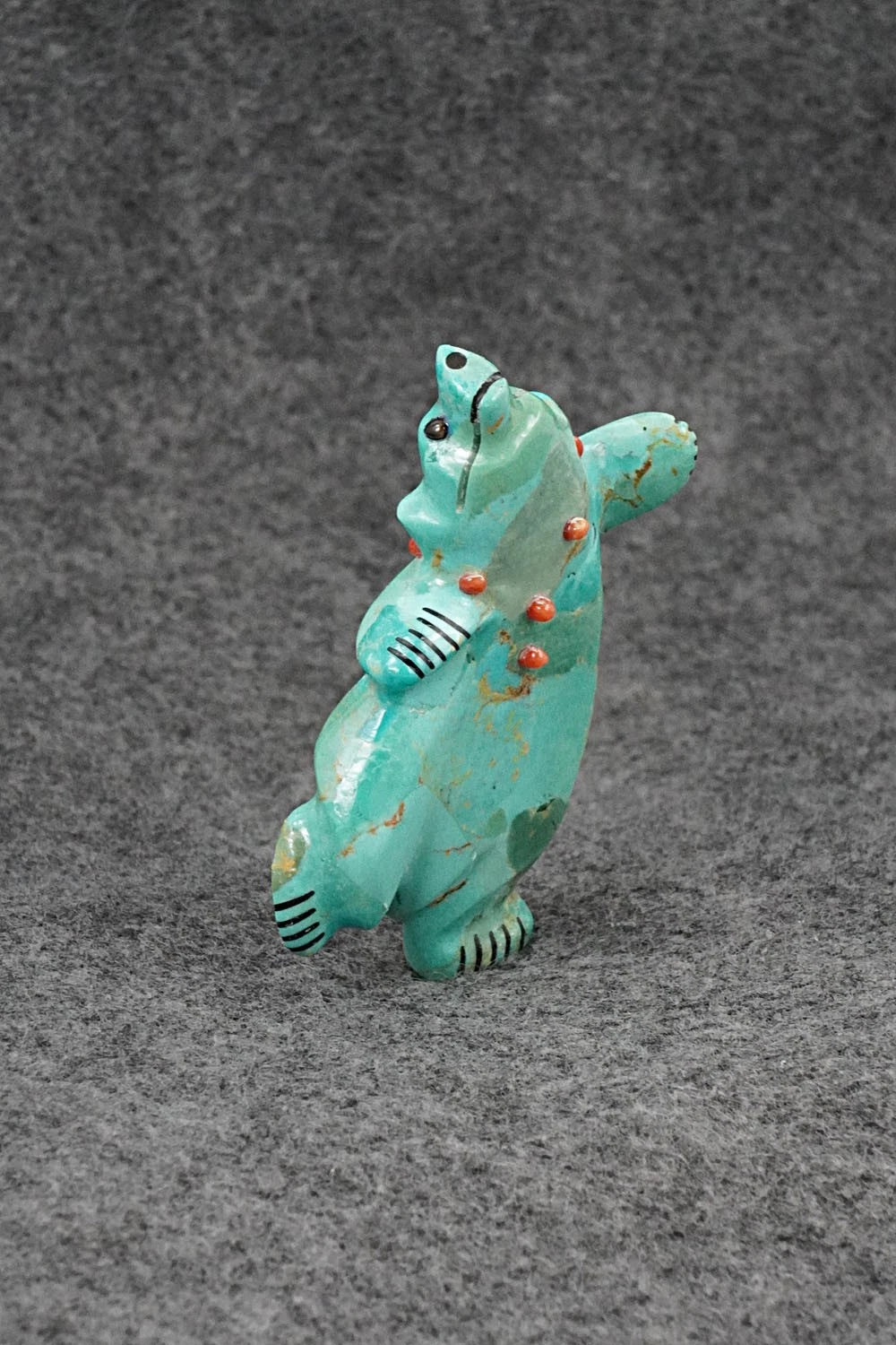 Bear Zuni Fetish Carving - Claudia Peina