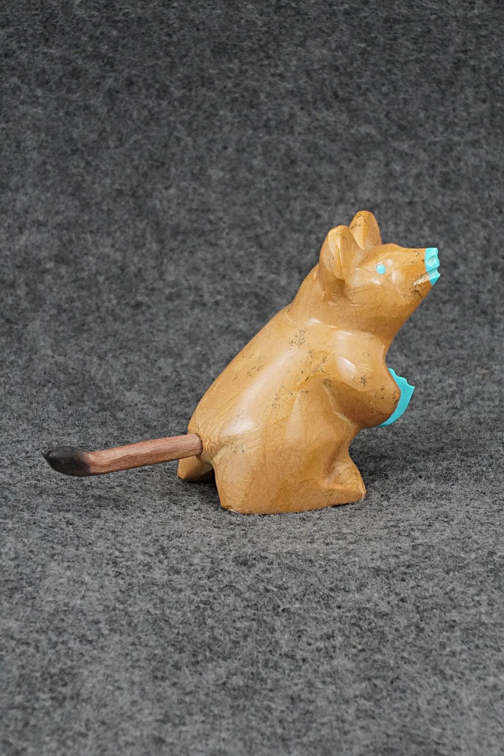 Mouse Zuni Fetish Carving - Enrike Leekya