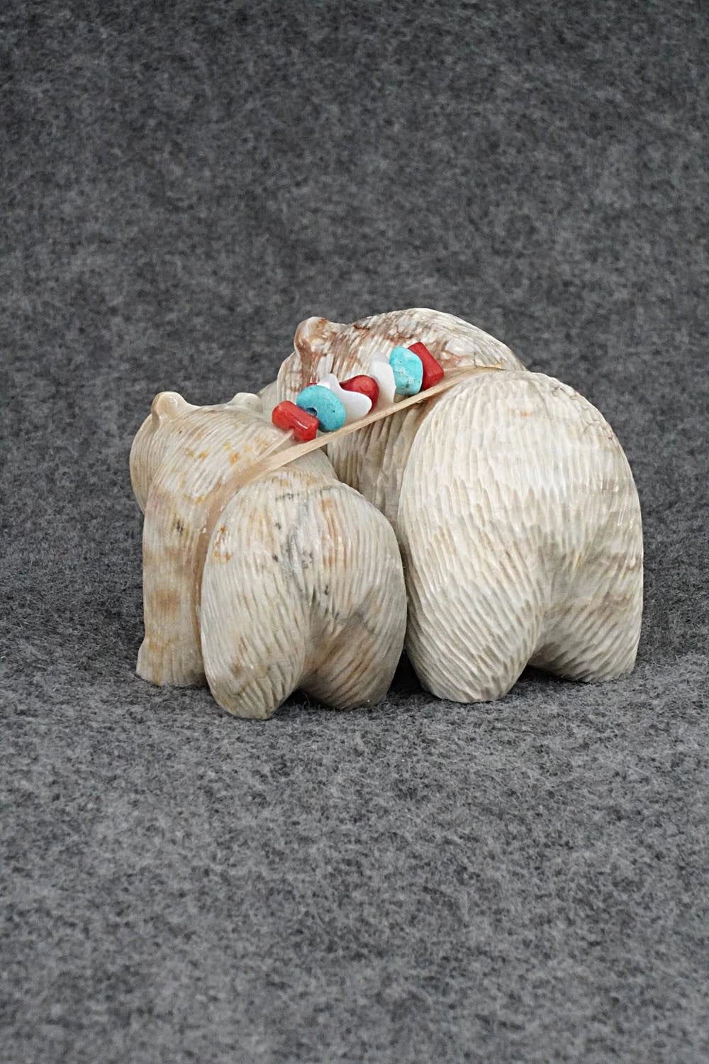 Bear Zuni Fetish Carving - Farlan & Paulette Quam