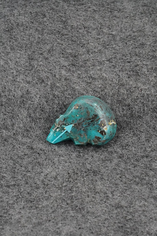 Bear Zuni Fetish Carving - Abby Panteah Quam