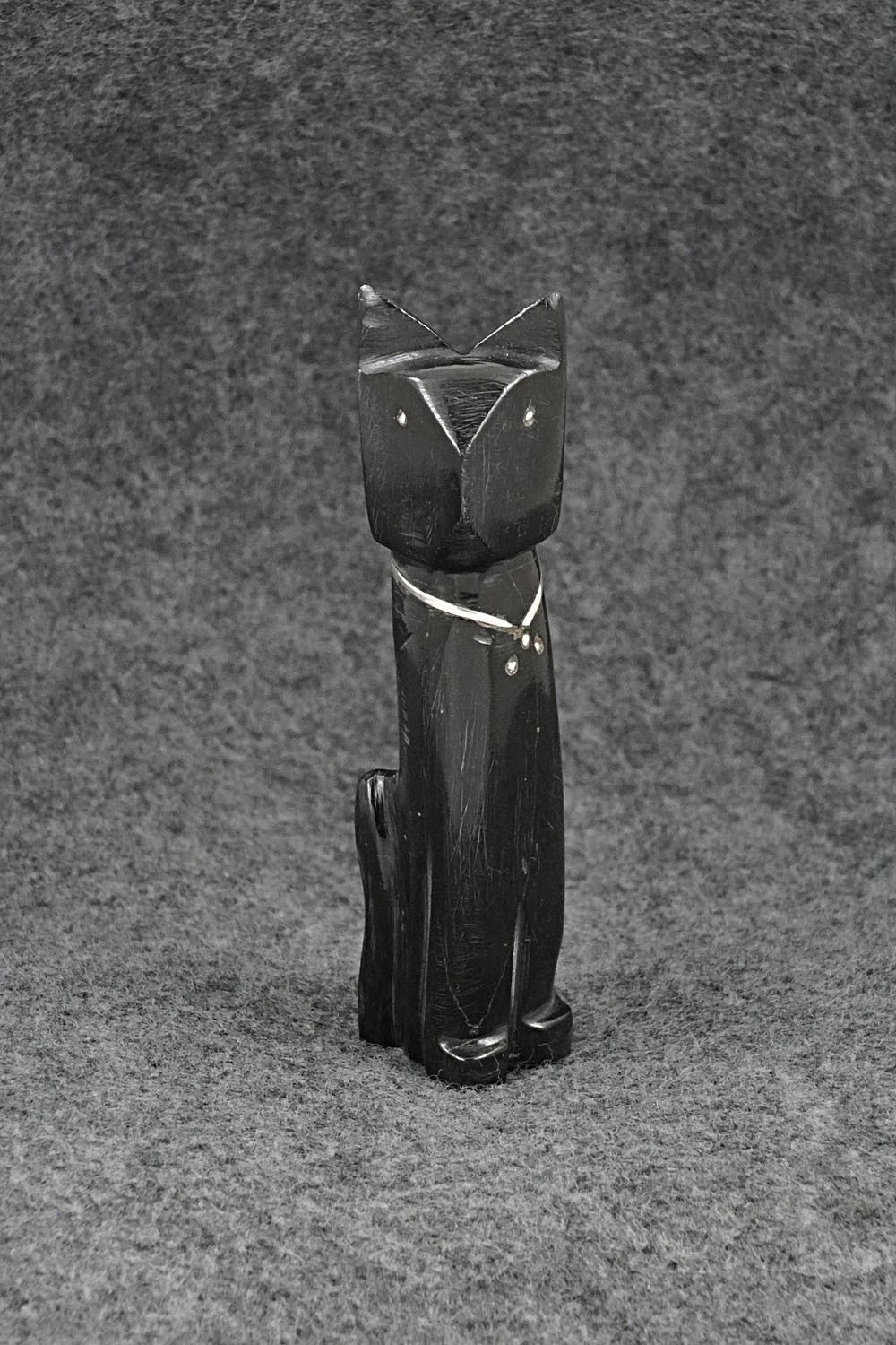 Cat Zuni Fetish Carving - Kenny Chavez