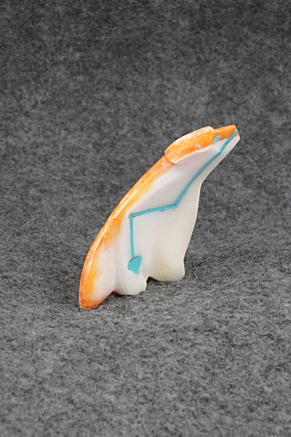 Wolf Zuni Fetish Carving - Kenric Laiwakete