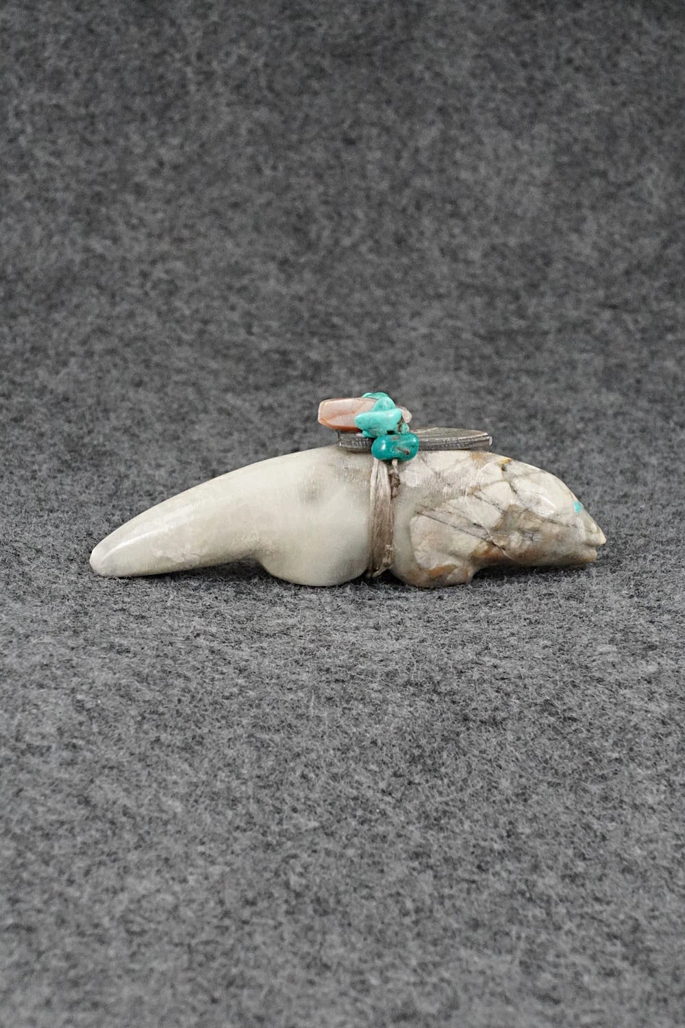 Otter Zuni Fetish Carving - Delvin Leekya