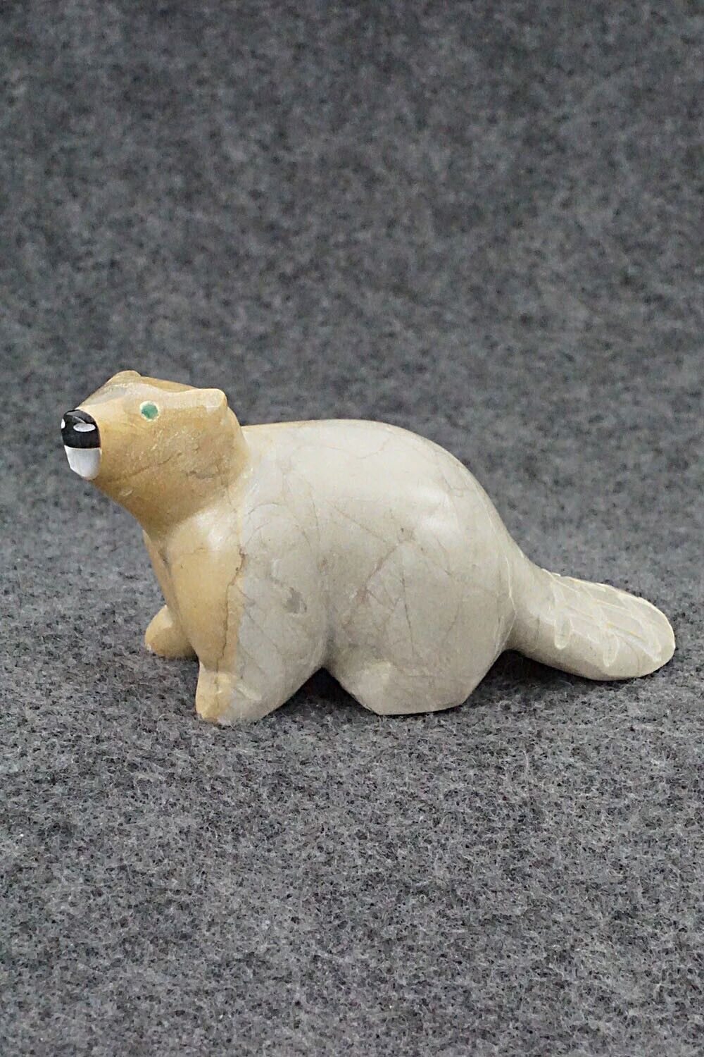 Beaver Zuni Fetish Carving - Enrike Leekya