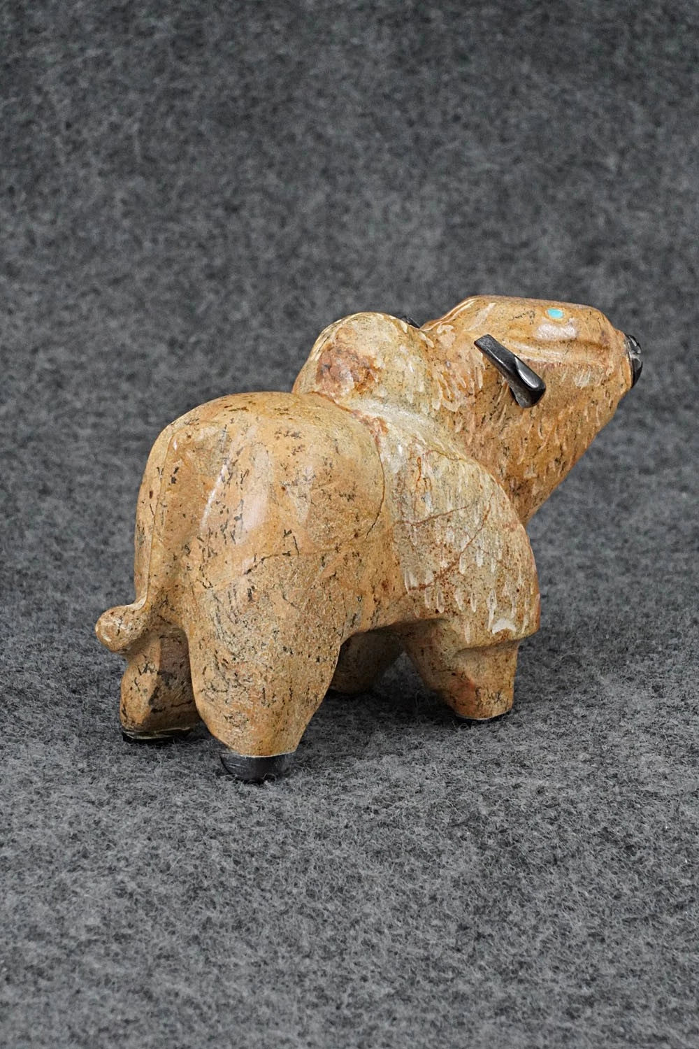 Buffalo Zuni Fetish Carving - Freddie Leekya