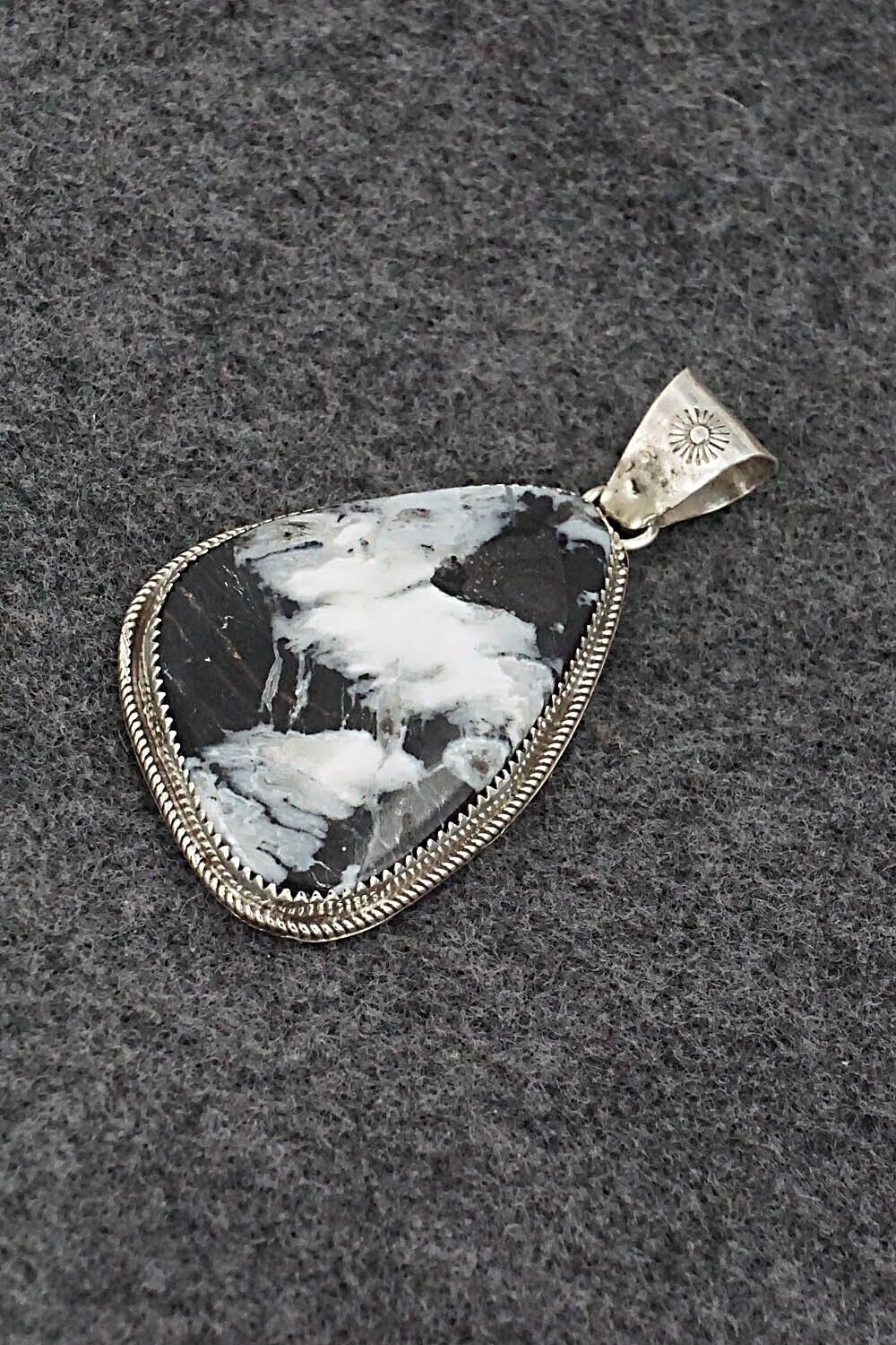 White Buffalo & Sterling Silver Pendant - Ernest Hawthorne