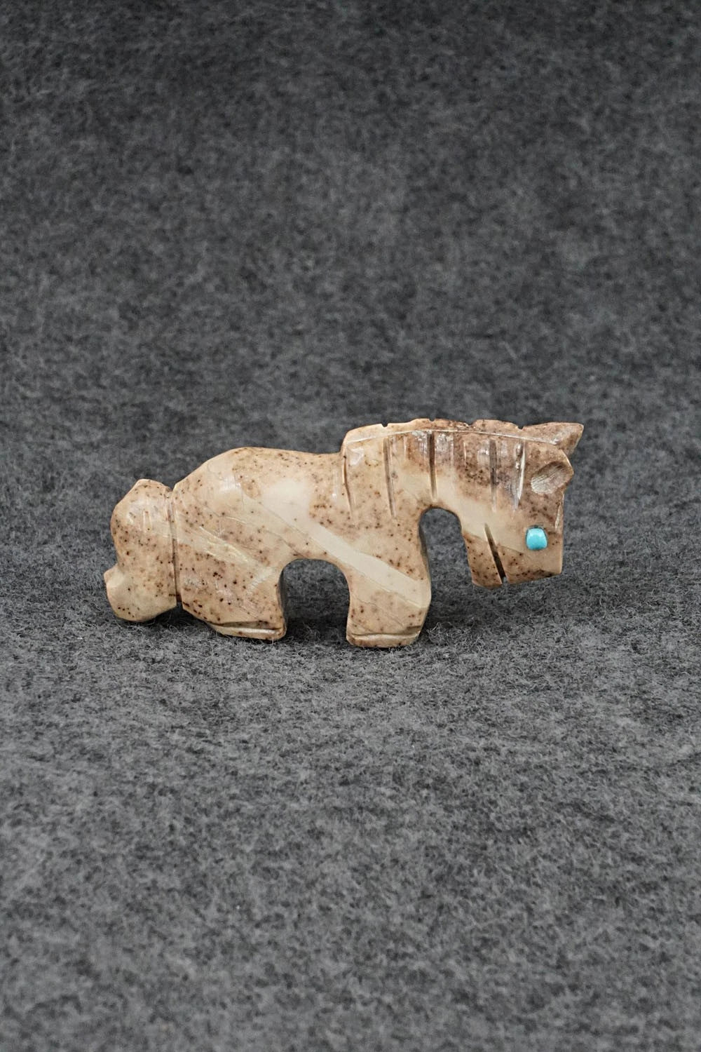 Horse Zuni Fetish Carving - Dannette Laate