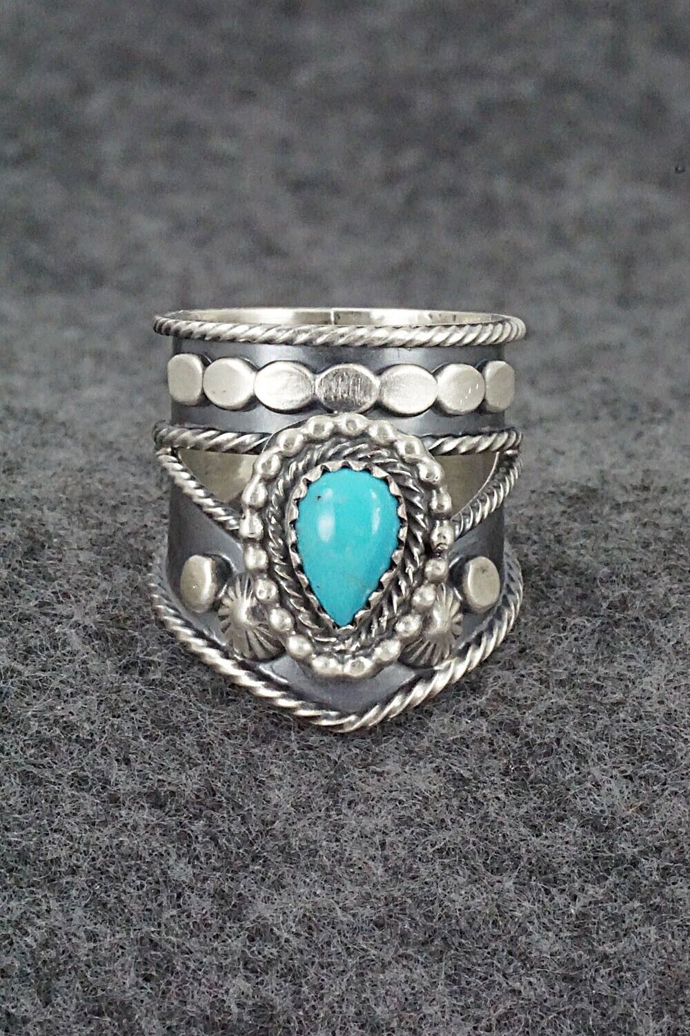 Turquoise & Sterling Silver Ring - Tom Lewis - Size 8