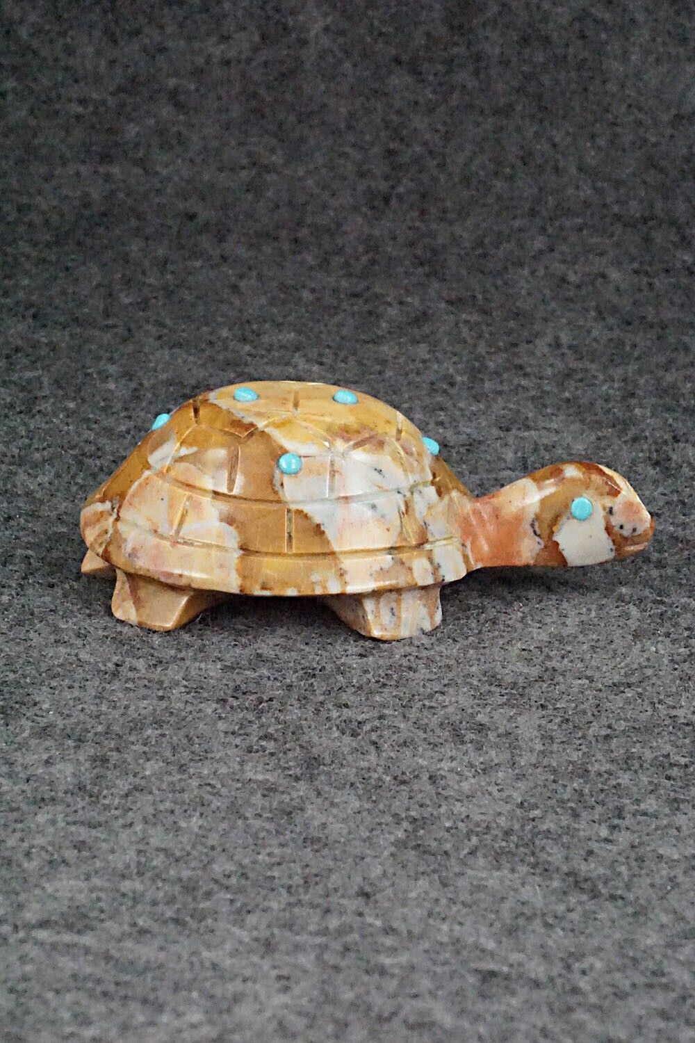 Turtle Zuni Fetish Carving - Ronnie Lunasee