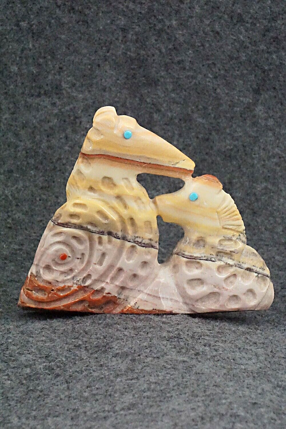 Seahorses Zuni Fetish Carving - Carlton Kaamasee