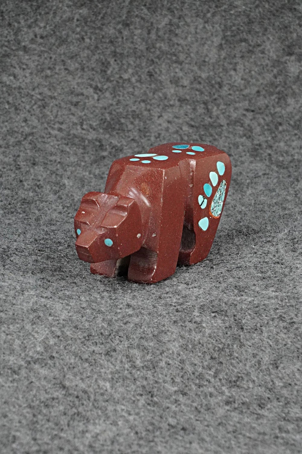 Bear Zuni Fetish Carving - Cameron Nastacio