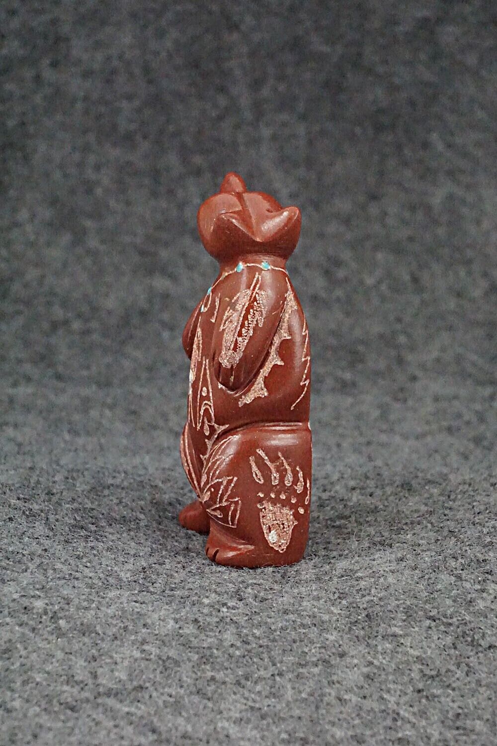 Bear Zuni Fetish Carving - Adrian Cachini