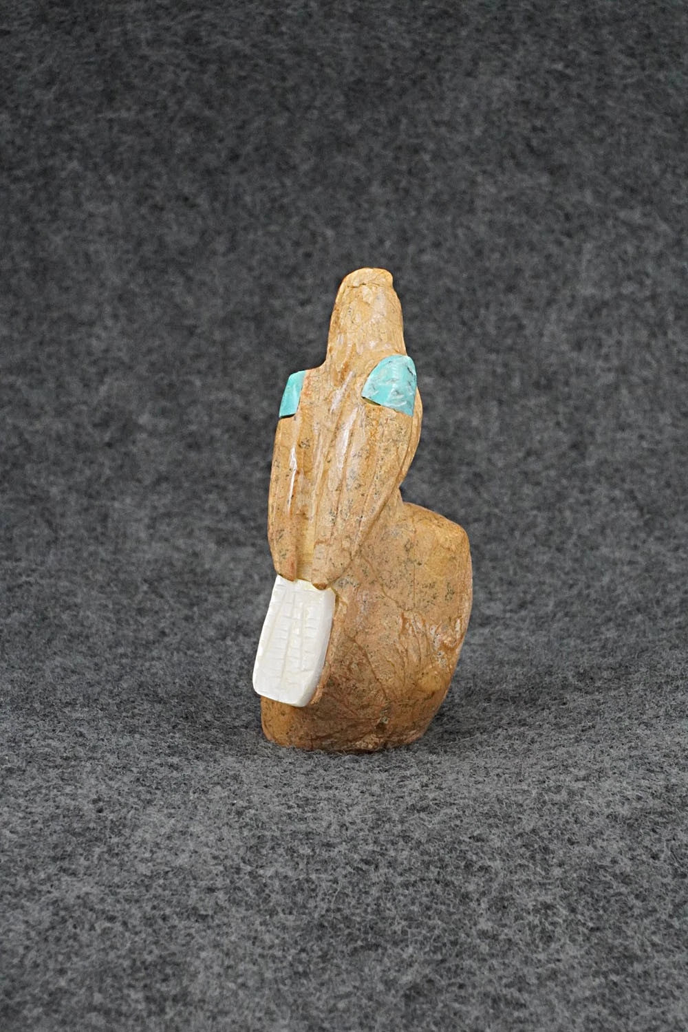 Bird Zuni Fetish Carving - Freddie Leekya
