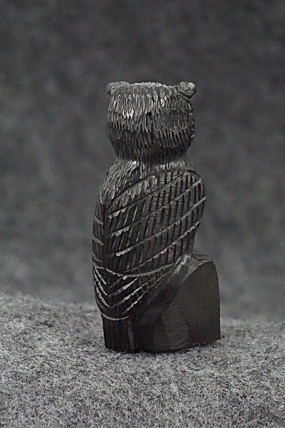 Owl Zuni Fetish Carving - Chris Peina