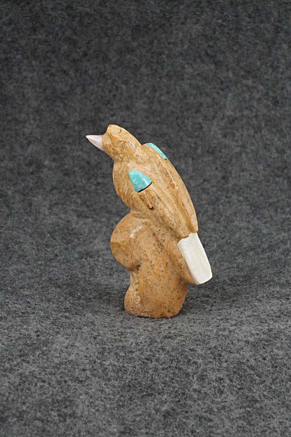 Bird Zuni Fetish Carving - Freddie Leekya
