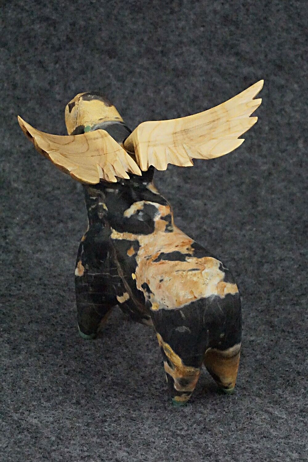 Moose Zuni Fetish Carving - Enrike Leekya