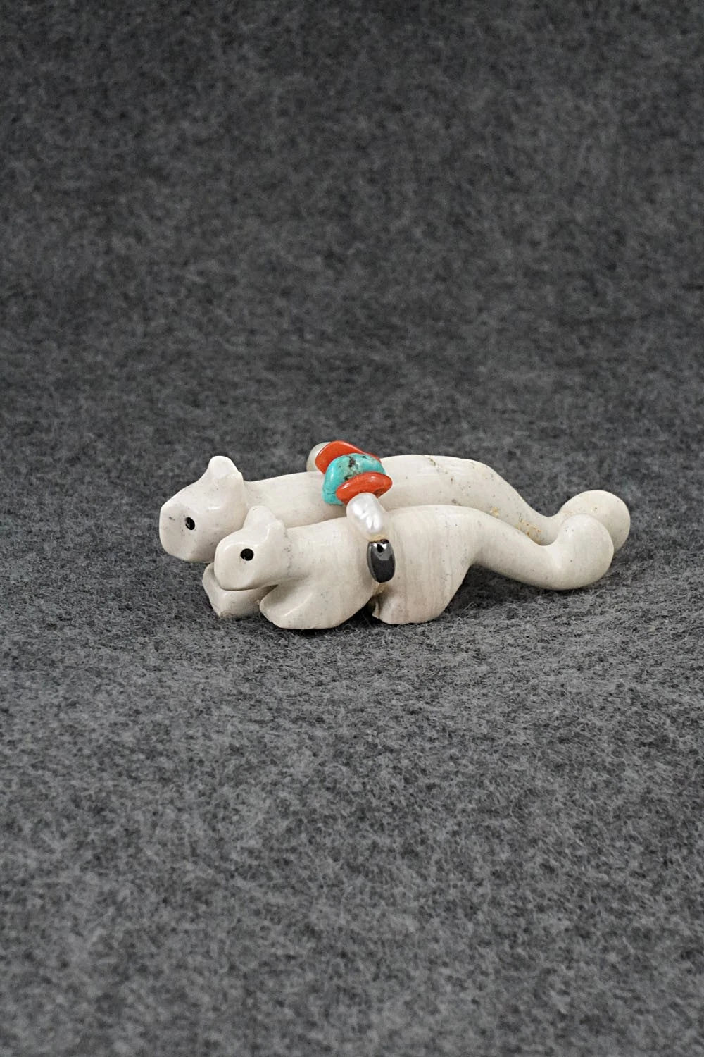 Mountain Lion Zuni Fetish Carving - Cheryl Beyuka