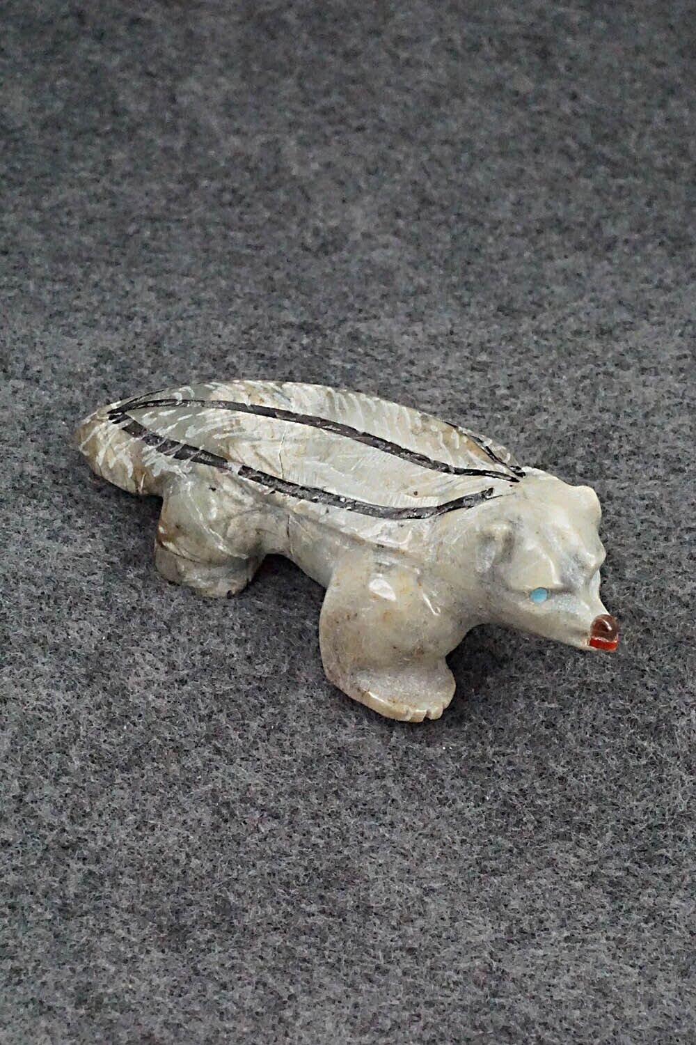 Badger Zuni Fetish Carving - Freddie Leekya