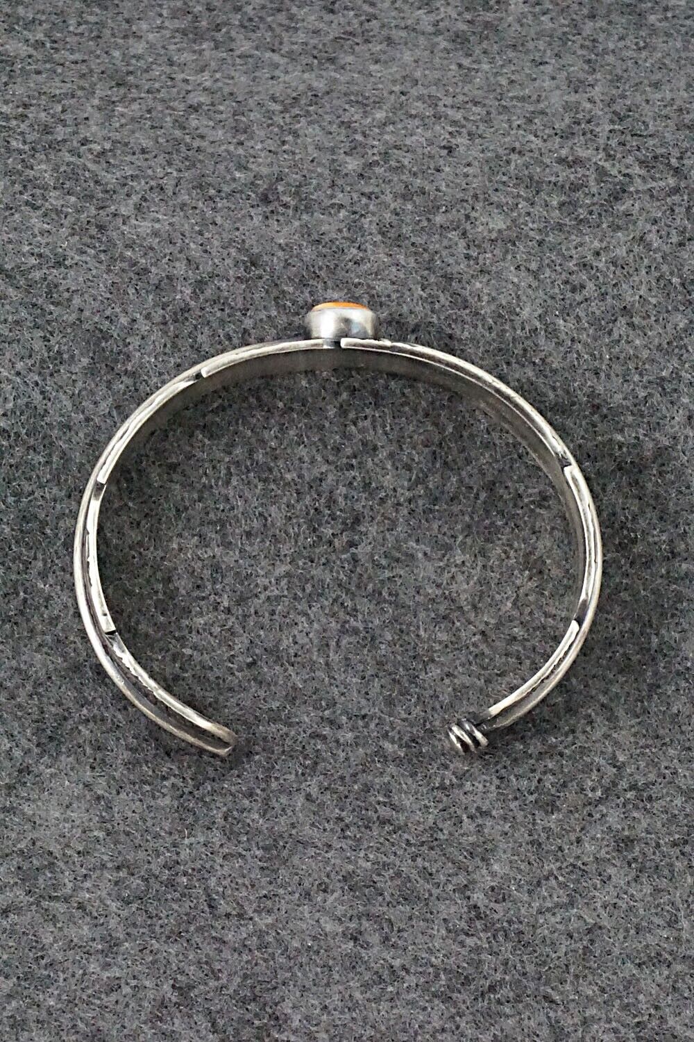 Spiny Oyster & Sterling Silver Bracelet - Raymond Coriz