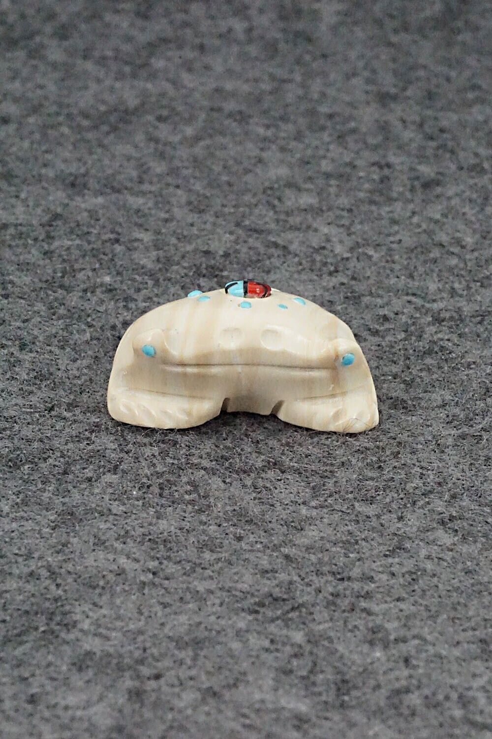 Frog Zuni Fetish Carving - Danette Laate