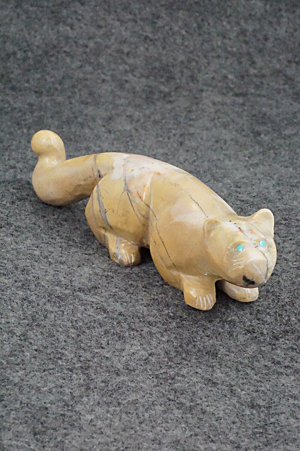 Mountain Lion Zuni Fetish Carving - Nelson Yatsatte