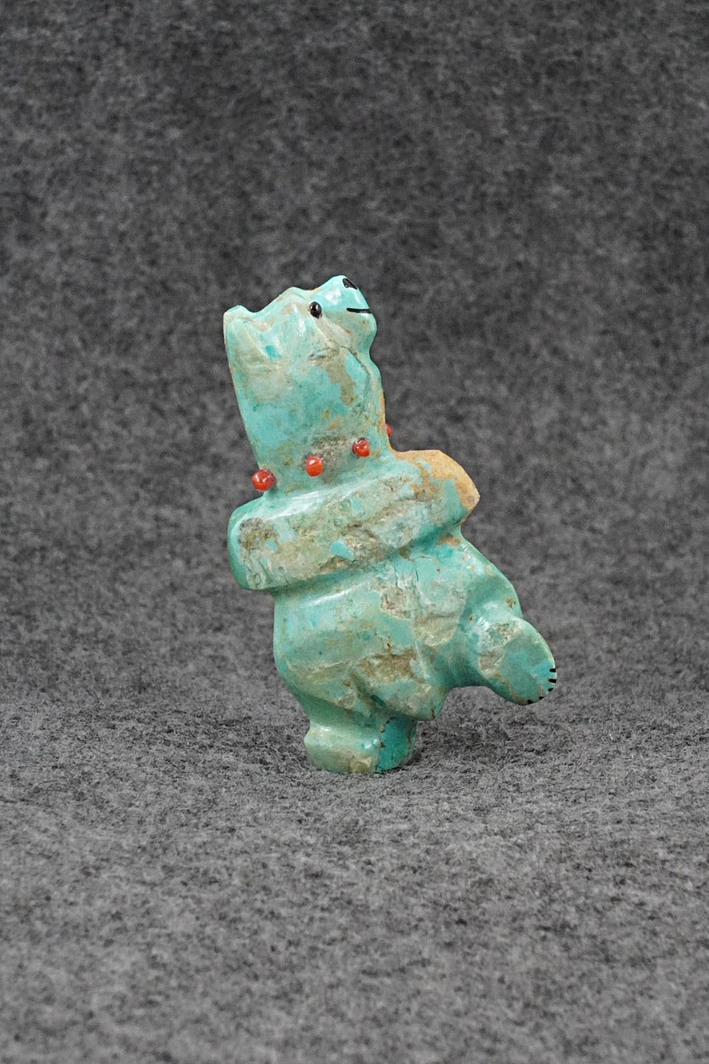 Bear Zuni Fetish Carving - Claudia Peina