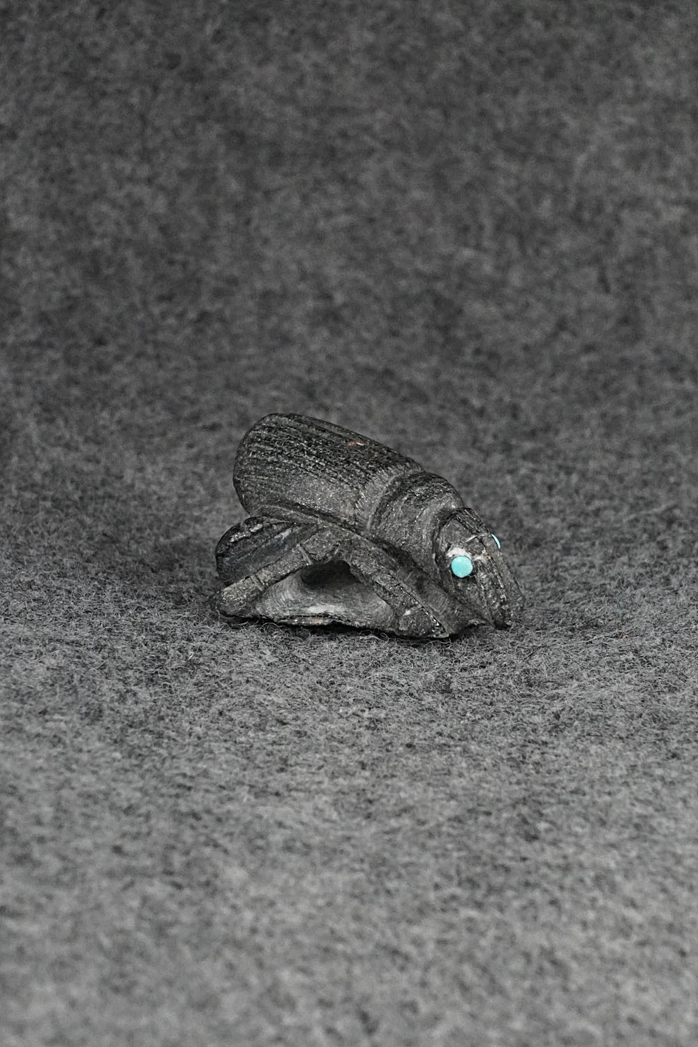 Beetle Zuni Fetish Carving - Derrick Kammasee