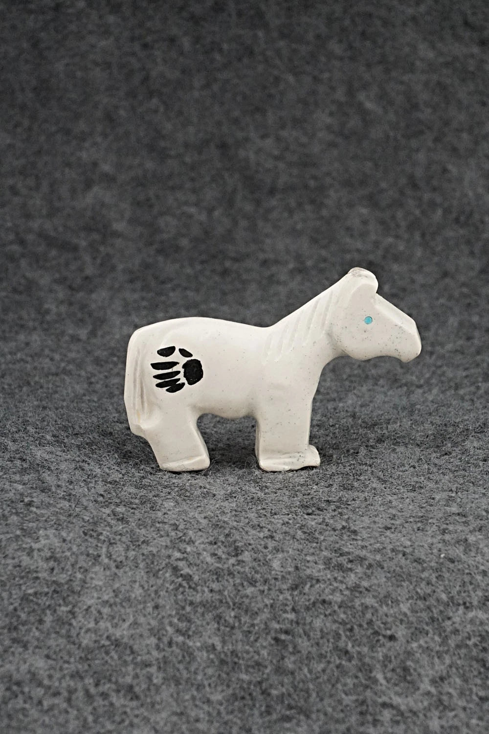 Horse Zuni Fetish Carving - Carol Martin