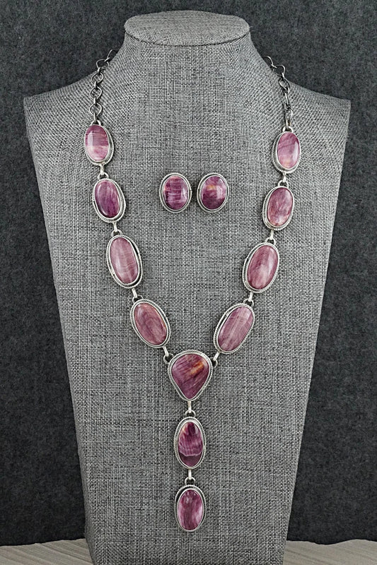 Spiny Oyster & Sterling Silver Necklace and Earrings Set - Paul Livingston