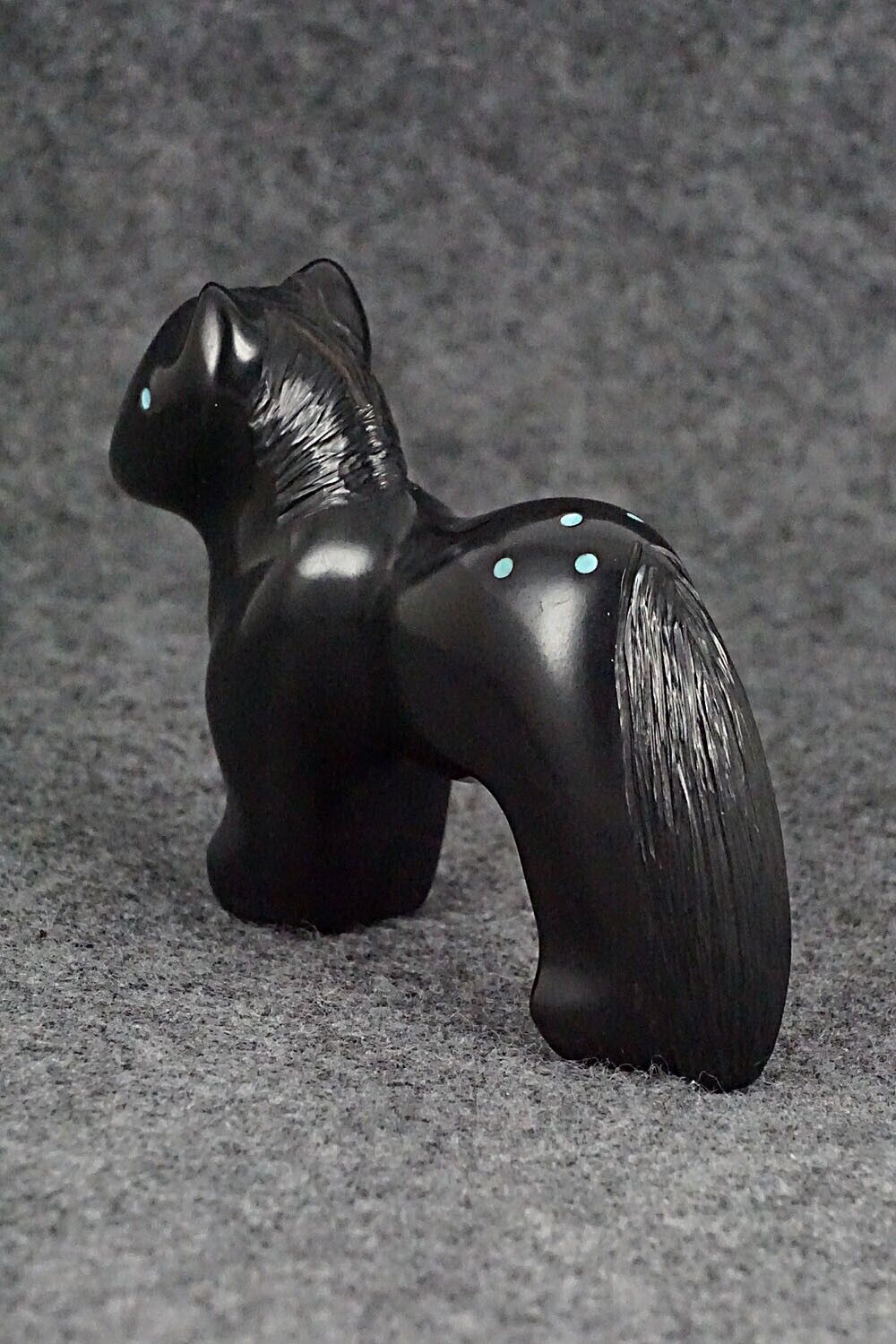 Horse Zuni Fetish Carving - Herbert Halate