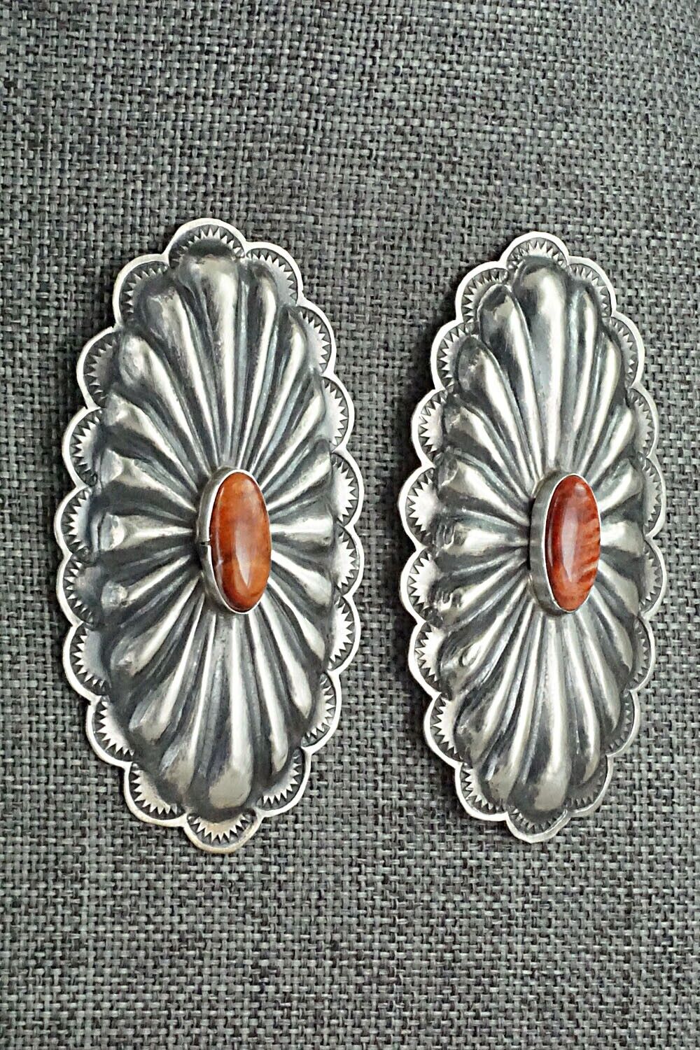 Spiny Oyster and Sterling Silver Earrings - Rita Lee